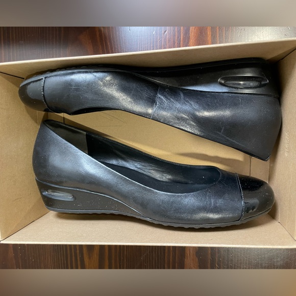 Cole Haan Air Bria cap toe flat 9 - Picture 3 of 6